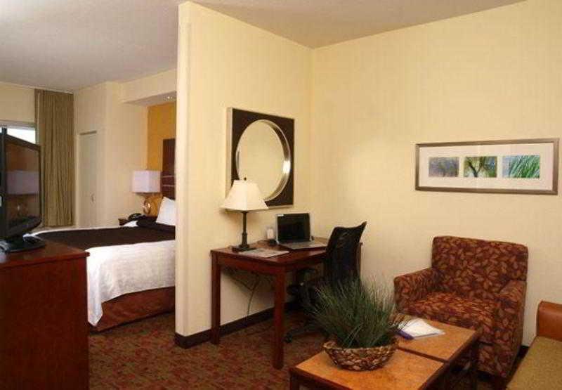 Springhill Suites Pigeon Forge Bagian luar foto