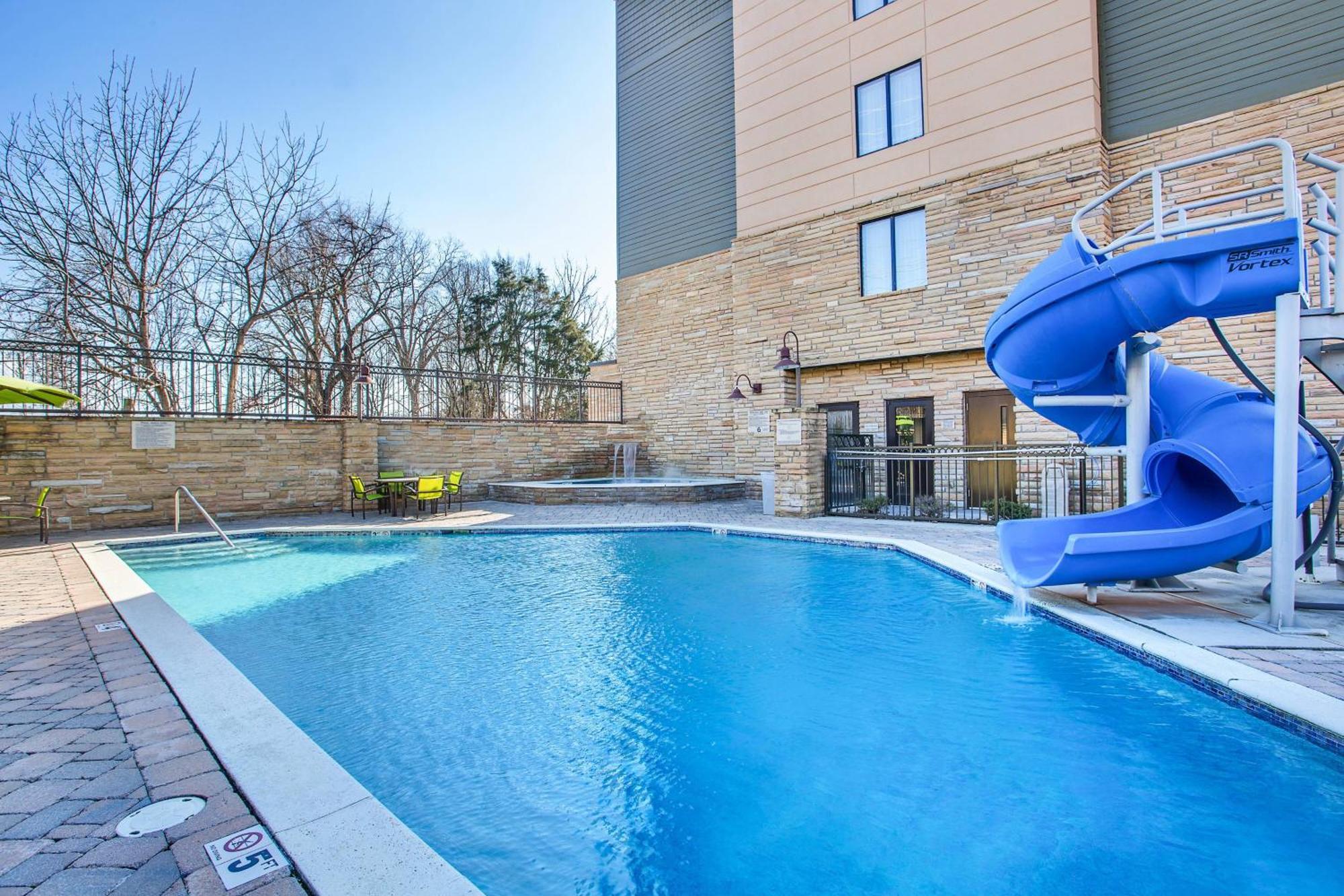 Springhill Suites Pigeon Forge Bagian luar foto