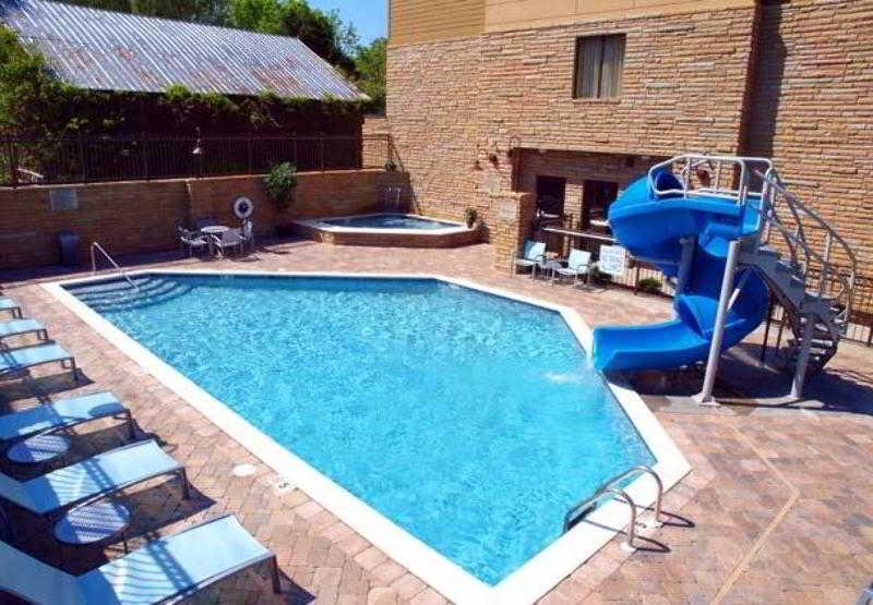 Springhill Suites Pigeon Forge Bagian luar foto